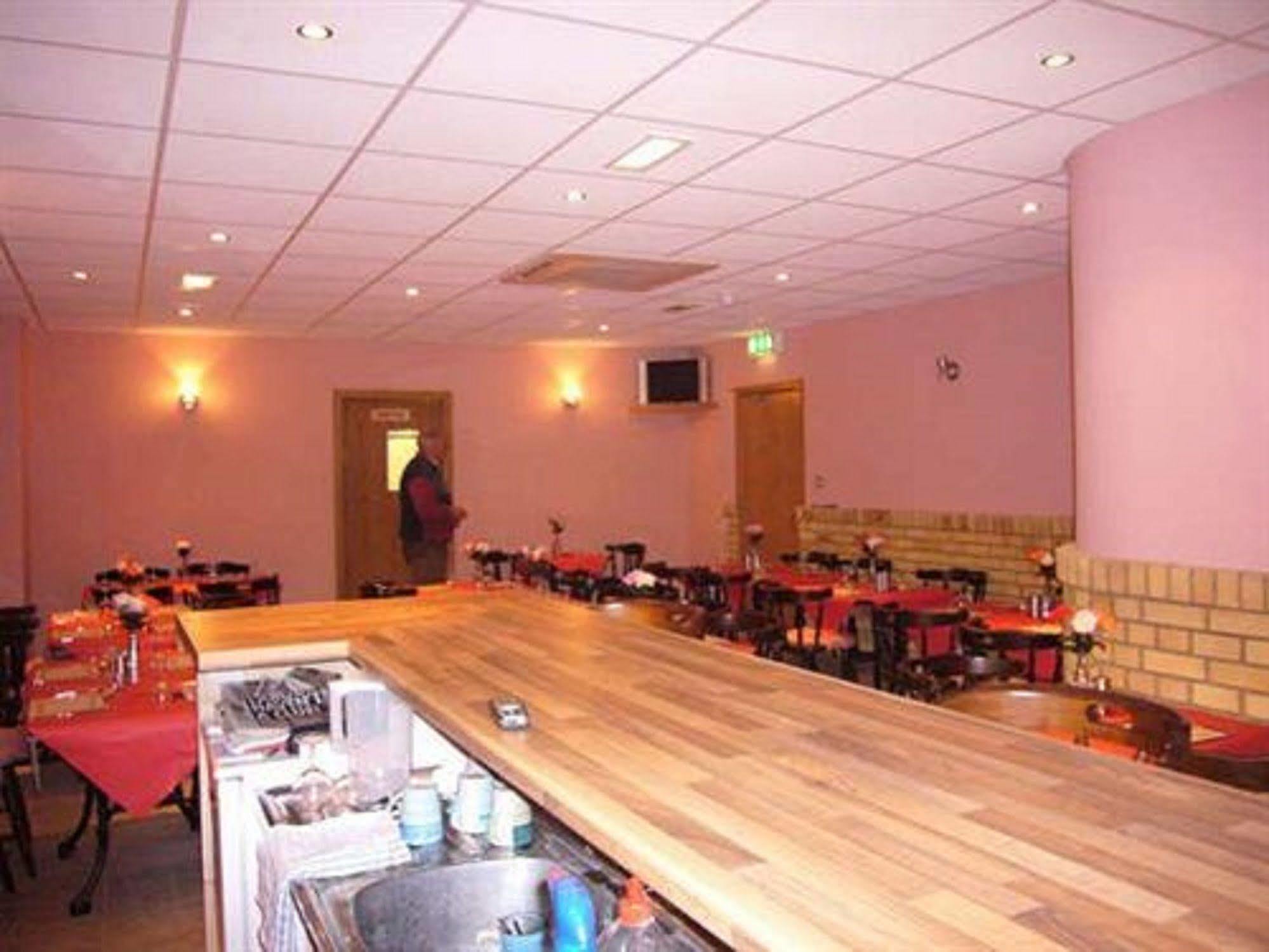 Rosemount Hotel Heathrow Hounslow Exterior photo